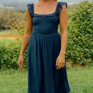 ISO Neuflora Swan Hill Dress Size Small
